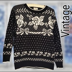 Vintage floral rose & bow pattern sweater